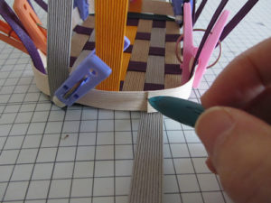 クラフトバンド 輪編みの編み方